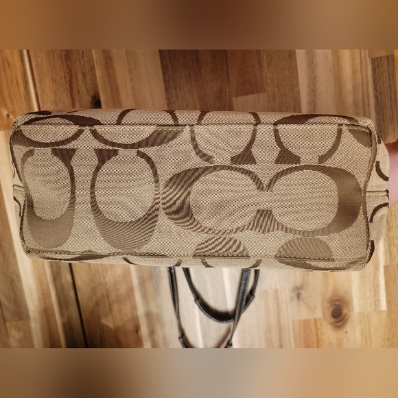 Coach Purse Signature Stripe Brown / Khaki Tote / Shoulder Bag #F19046 - Picture 7 of 8